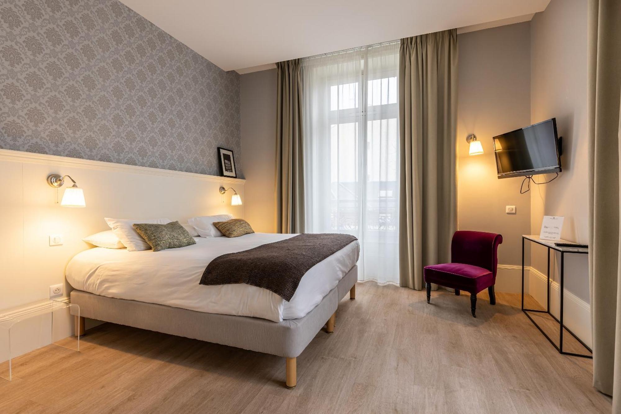 La Maison Blanche - Apparthotels De Charme Chic & Cosy A 350M Du Coeur De Ville De Limoges - Acces Autonome Room photo