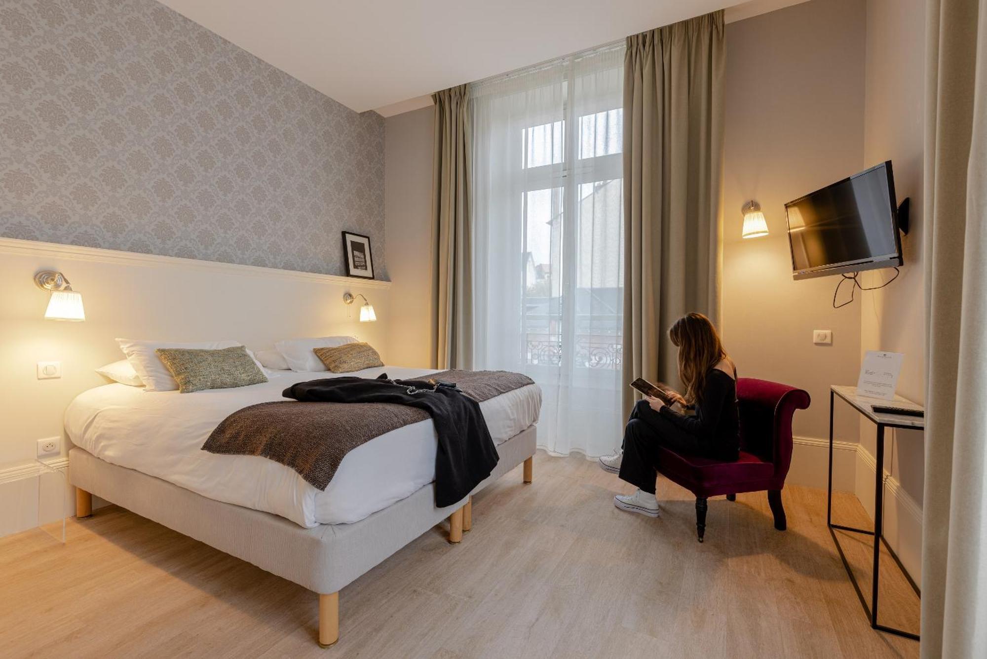 La Maison Blanche - Apparthotels De Charme Chic & Cosy A 350M Du Coeur De Ville De Limoges - Acces Autonome Room photo