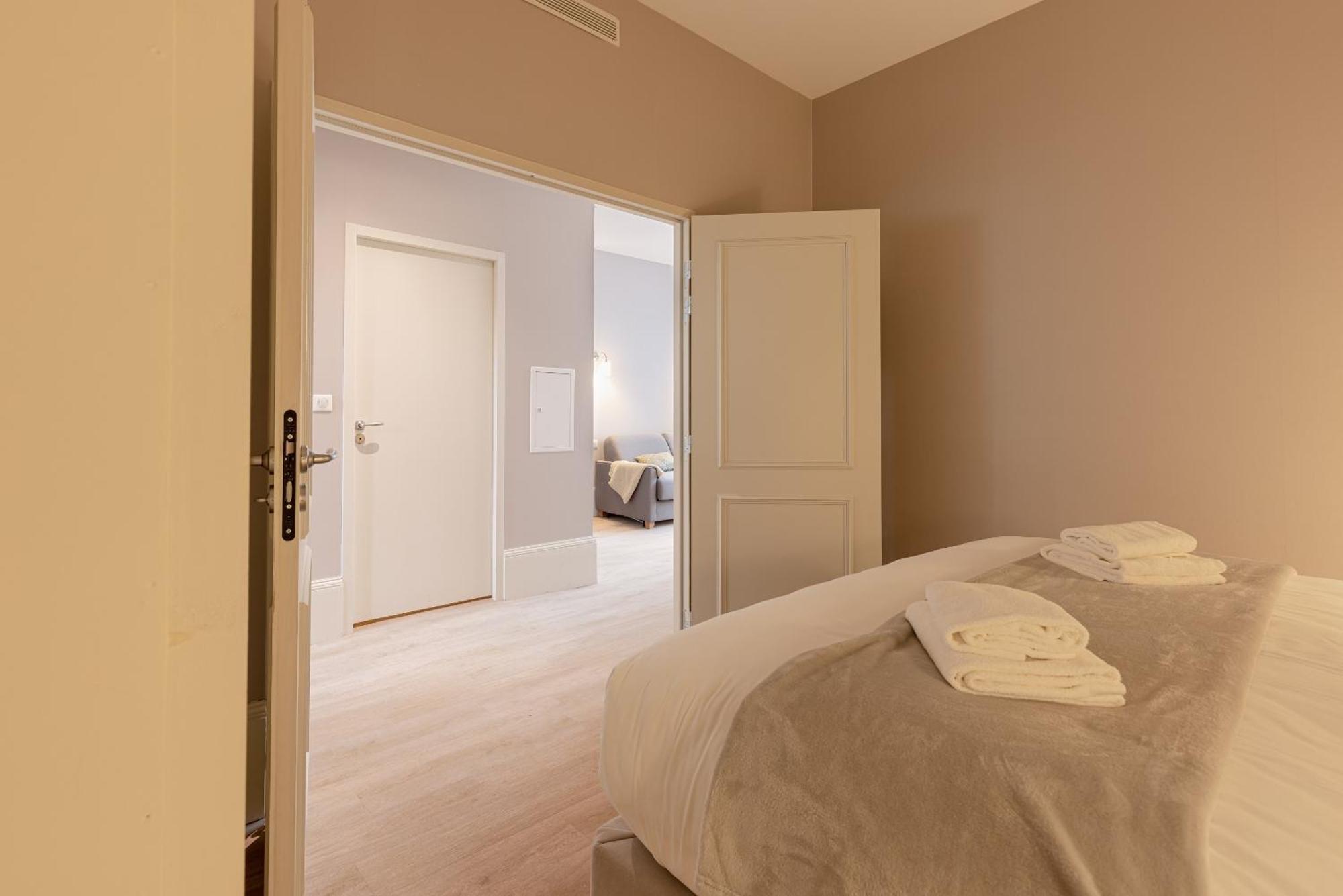 La Maison Blanche - Apparthotels De Charme Chic & Cosy A 350M Du Coeur De Ville De Limoges - Acces Autonome Room photo