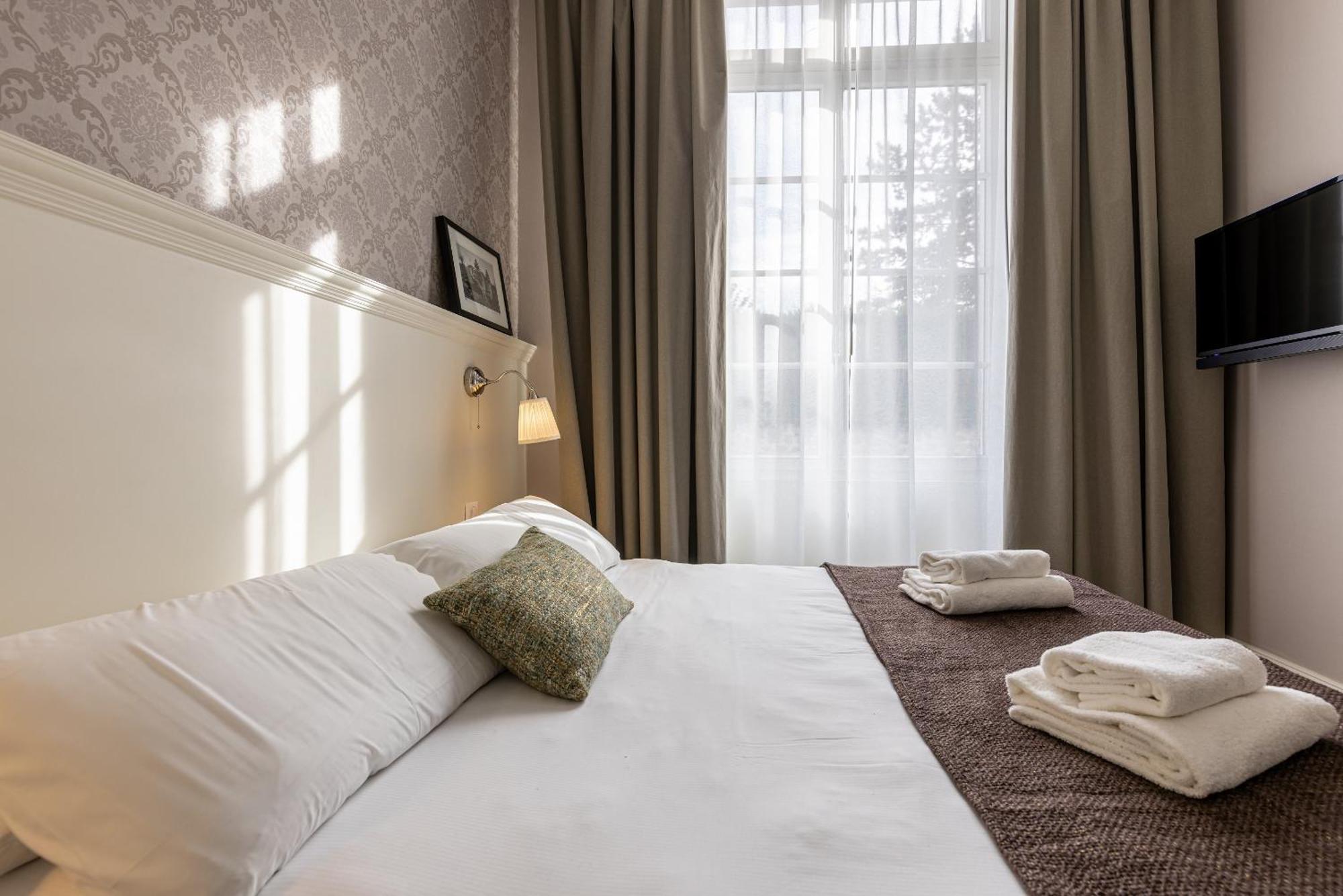 La Maison Blanche - Apparthotels De Charme Chic & Cosy A 350M Du Coeur De Ville De Limoges - Acces Autonome Room photo