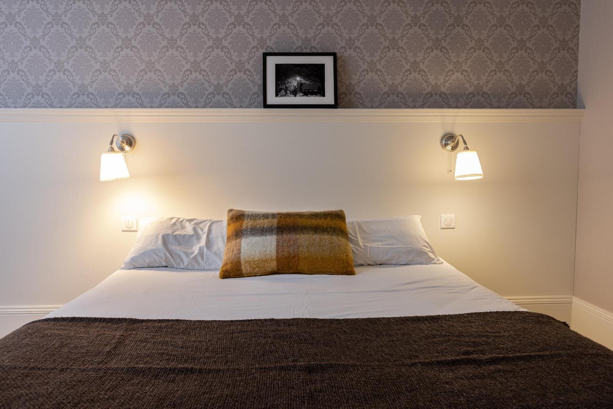 La Maison Blanche - Apparthotels De Charme Chic & Cosy A 350M Du Coeur De Ville De Limoges - Acces Autonome Room photo